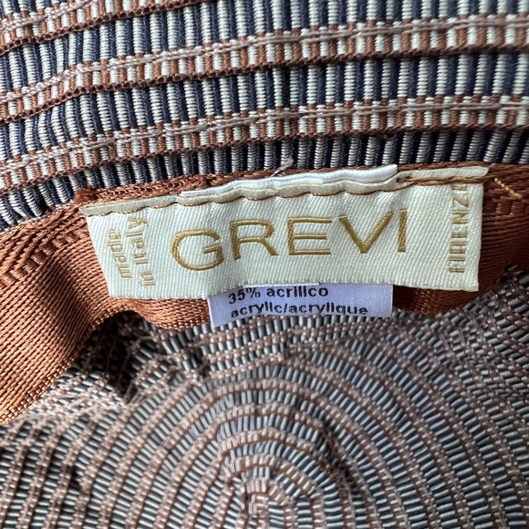 Grevi bucket hat. Made in Italy. 
Vintage and Vacation Ready!! - Picture 4 of 6